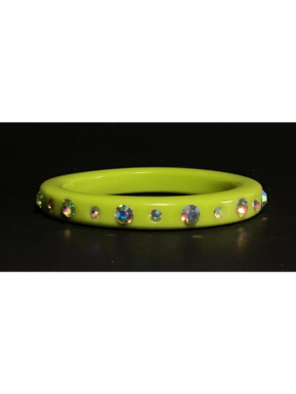 Vintage Neon Green Square Profile Lucite Bangle Bracelet Rhinestones Glows in UV - Picture 6 of 8